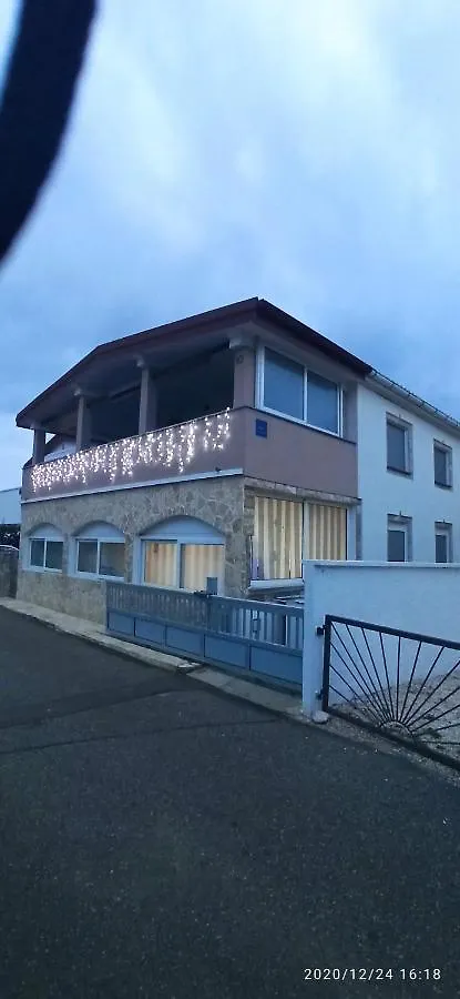 Apartmani Lun Vir Apartment