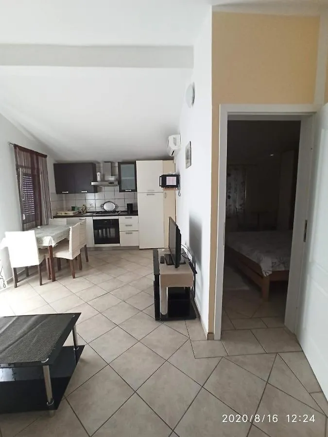 Apartmani Lun Vir Apartment