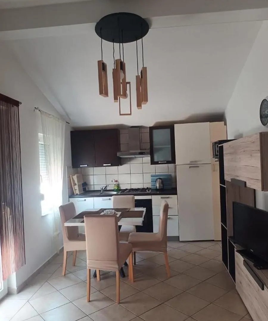 Apartmani Lun Vir Lejlighed