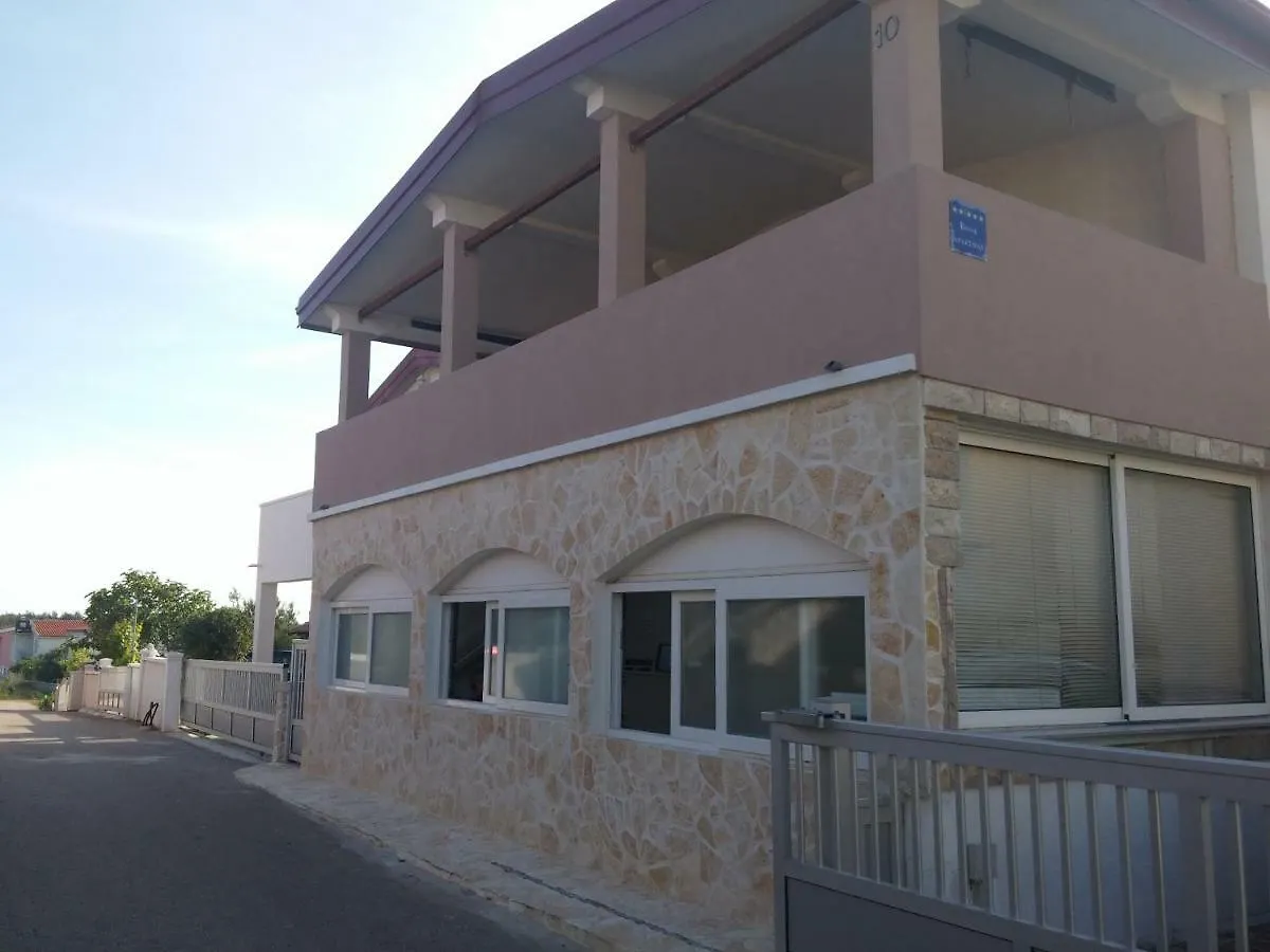 Apartmani Lun Vir Apartment