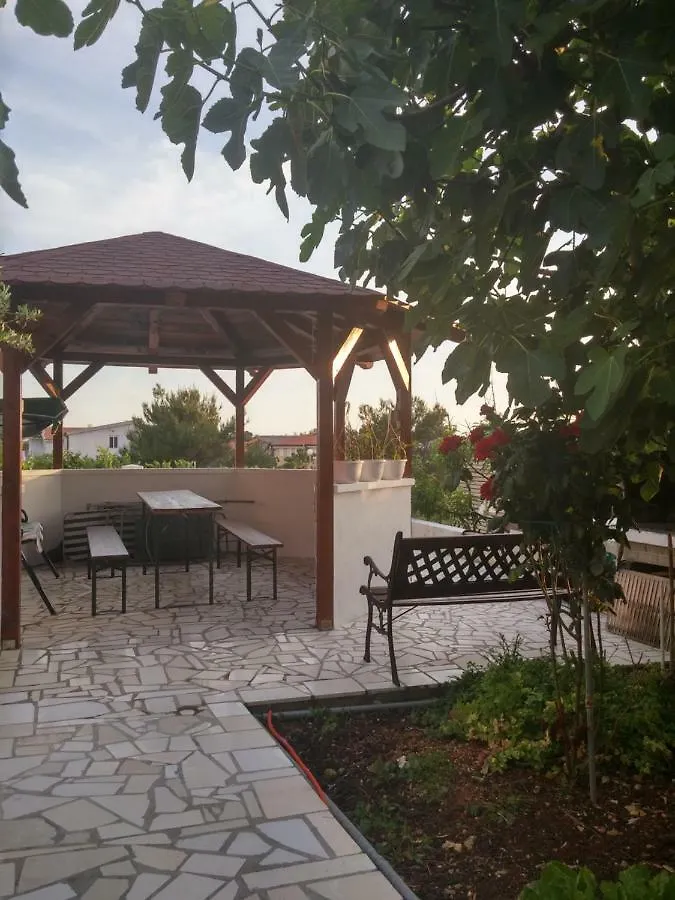 Apartmani Lun Vir 0*,  Croatia