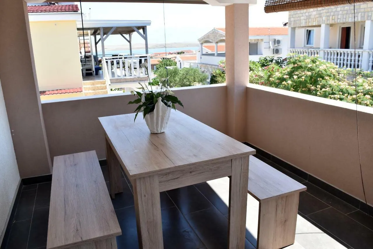 Apartment Apartmani Lun Vir